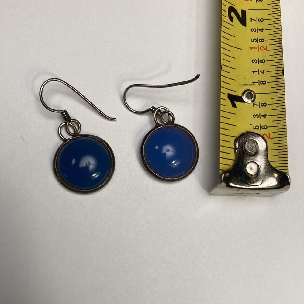 Periwinkle Circle Earrings - Picture 5 of 5